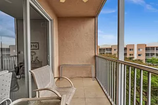 7735 Yardley Dr, Tamarac, FL 33321 - Photo 36