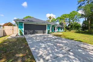3674 SW Margela St, Port Saint Lucie, FL 34953 - Photo 2