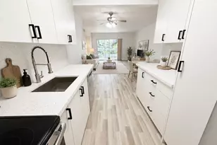 610 NW 13th St, Boca Raton, FL 33486 - Photo 2