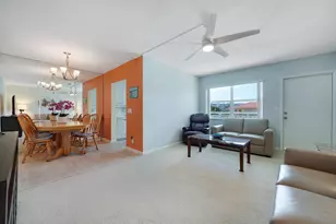 37 Yacht Club Dr, North Palm Beach, FL 33408 - Photo 2