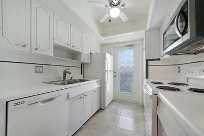 37 Yacht Club Drive #Unit 202, North Palm Beach, FL 33408 - Photo 10