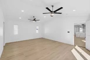 360 SW 2nd St, Boca Raton, FL 33432 - Photo 34