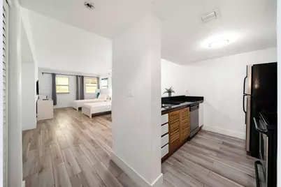 834 Ocean Drive #406, Miami Beach, FL 33139 - Photo 12