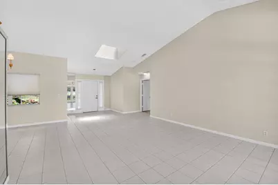 6180 Golf Villas Drive, Boynton Beach, FL 33437 - Photo 8