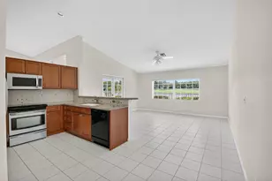 6180 Golf Villas Dr, Boynton Beach, FL 33437 - Photo 10