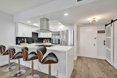 600 Three Islands Boulevard #615, Hallandale Beach, FL 33009 - Photo 2