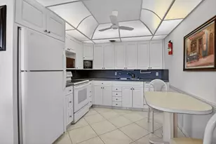 2035 Ainslie, Boca Raton, FL 33434 - Photo 8