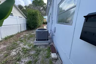 840 NW 33 St, Oakland Park, FL 33309 - Photo 16