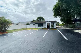 840 NW 33 St, Oakland Park, FL 33309 - Photo 2
