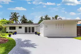 1704 SW 4th Ct, Fort Lauderdale, FL 33312 - Photo 4