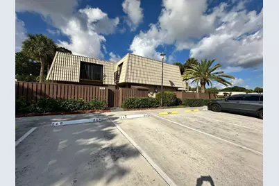 5718 57th Way, West Palm Beach, FL 33409 - Photo 4