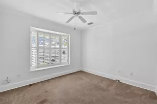 814 Carolina Cir SW, Vero Beach, FL 32962 - Photo 10