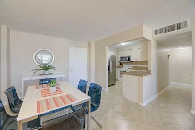 305 N Pompano Beach Boulevard #1403, Pompano Beach, FL 33062 - Photo 4