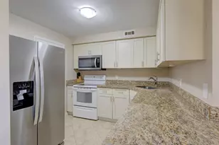 305 N Pompano Beach Blvd, Pompano Beach, FL 33062 - Photo 6
