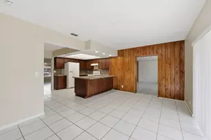 1772 NW 38th St, Oakland Park, FL 33309 - Photo 12