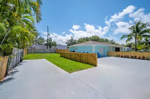 1718 Ridge Rd, North Palm Beach, FL 33408 - Photo 18