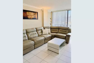17021 N Bay Road #912, Sunny Isles Beach, FL 33160 - Photo 2