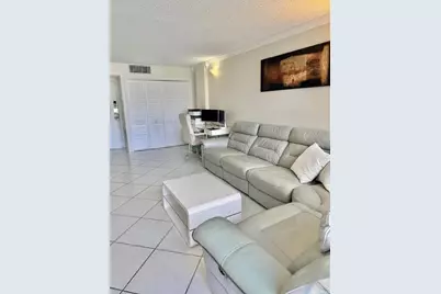 17021 N Bay Road #912, Sunny Isles Beach, FL 33160 - Photo 6
