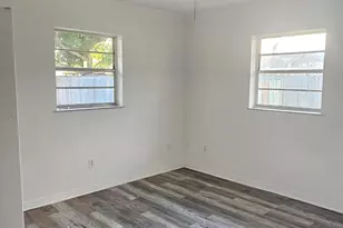 424 SE Skipper Ln, Port Saint Lucie, FL 34983 - Photo 4