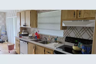 4490 Pine Garden Lane, Lake Worth, FL 33467 - Photo 4