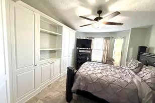 523 SW Gale Ln, Port Saint Lucie, FL 34953 - Photo 8