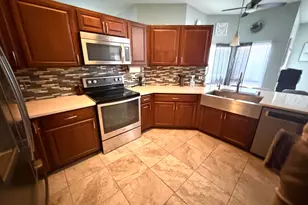 523 SW Gale Ln, Port Saint Lucie, FL 34953 - Photo 6