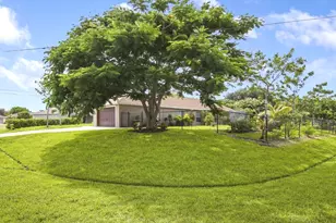 523 SW Gale Ln, Port Saint Lucie, FL 34953 - Photo 16