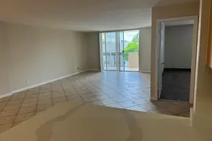 1000 Spanish River Rd, Boca Raton, FL 33432 - Photo 8