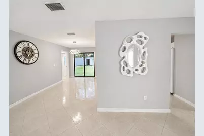 568 SE Chapman Avenue, Port Saint Lucie, FL 34984 - Photo 12