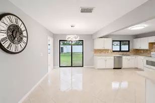 568 SE Chapman Ave, Port Saint Lucie, FL 34984 - Photo 14