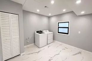 568 SE Chapman Ave, Port Saint Lucie, FL 34984 - Photo 10