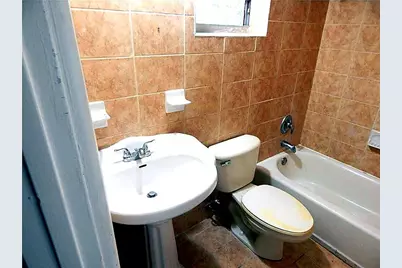 3640 NW 39th Street, Lauderdale Lakes, FL 33309 - Photo 16