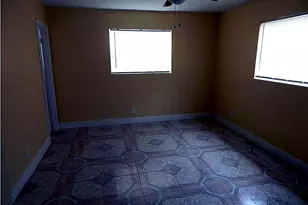 3640 NW 39th St, Lauderdale Lakes, FL 33309 - Photo 10
