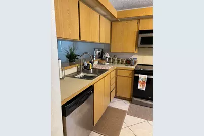 2561 Village Boulevard #101, West Palm Beach, FL 33409 - Photo 8