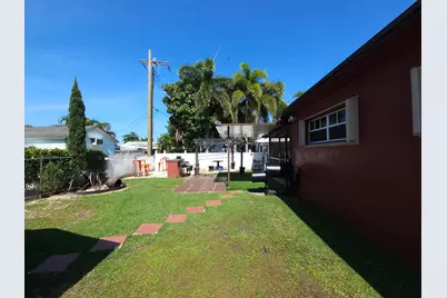 637 Dogwood Road, West Palm Beach, FL 33409 - Photo 18