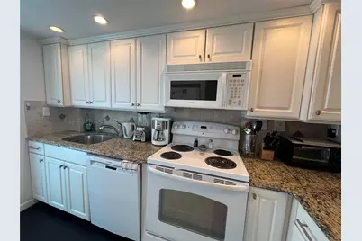 333 NE 21st Avenue #318, Deerfield Beach, FL 33441 - Photo 8