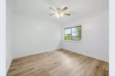 1680 NE 34th Lane #B, Oakland Park, FL 33334 - Photo 16