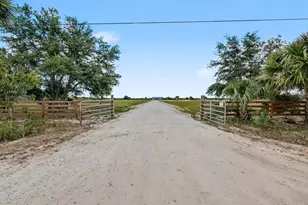 9480 Carlton Rd, Port Saint Lucie, FL 34987 - Photo 8