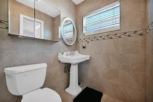 11600 NW 30th Pl, Sunrise, FL 33323 - Photo 12