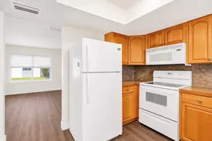 1045 NW 73rd Ave, Margate, FL 33063 - Photo 10