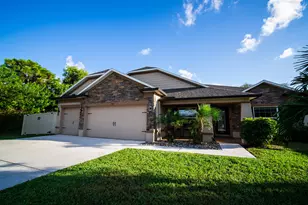 1662 SE North Blackwell Dr, Port Saint Lucie, FL 34952 - Photo 10