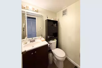 228 Canterbury J, West Palm Beach, FL 33417 - Photo 8