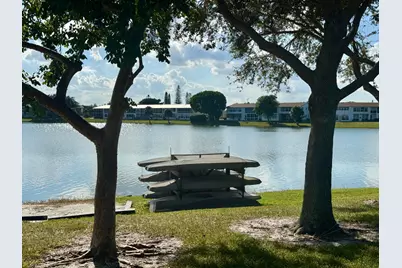 228 Canterbury J, West Palm Beach, FL 33417 - Photo 20