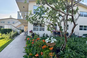 228 Canterbury J, West Palm Beach, FL 33417 - Photo 1