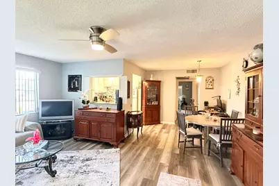 228 Canterbury J, West Palm Beach, FL 33417 - Photo 2