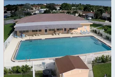 4718 NW 50th Street, Tamarac, FL 33319 - Photo 2
