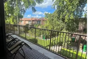 42 Madrid Ln, Davie, FL 33324 - Photo 4