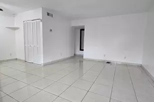 1201 SW 52nd Ave, North Lauderdale, FL 33068 - Photo 4