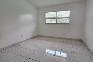 1201 SW 52nd Ave, North Lauderdale, FL 33068 - Photo 16