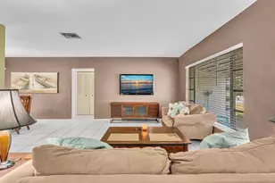9603 NW 73rd St, Tamarac, FL 33321 - Photo 8